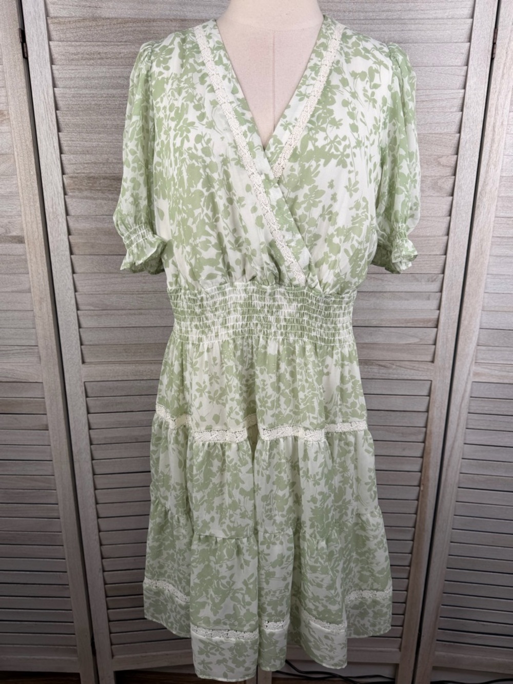 TAYLOR Light Green Cottage Floral Wrap V Neck Smocked Tiered Midi Dress-12